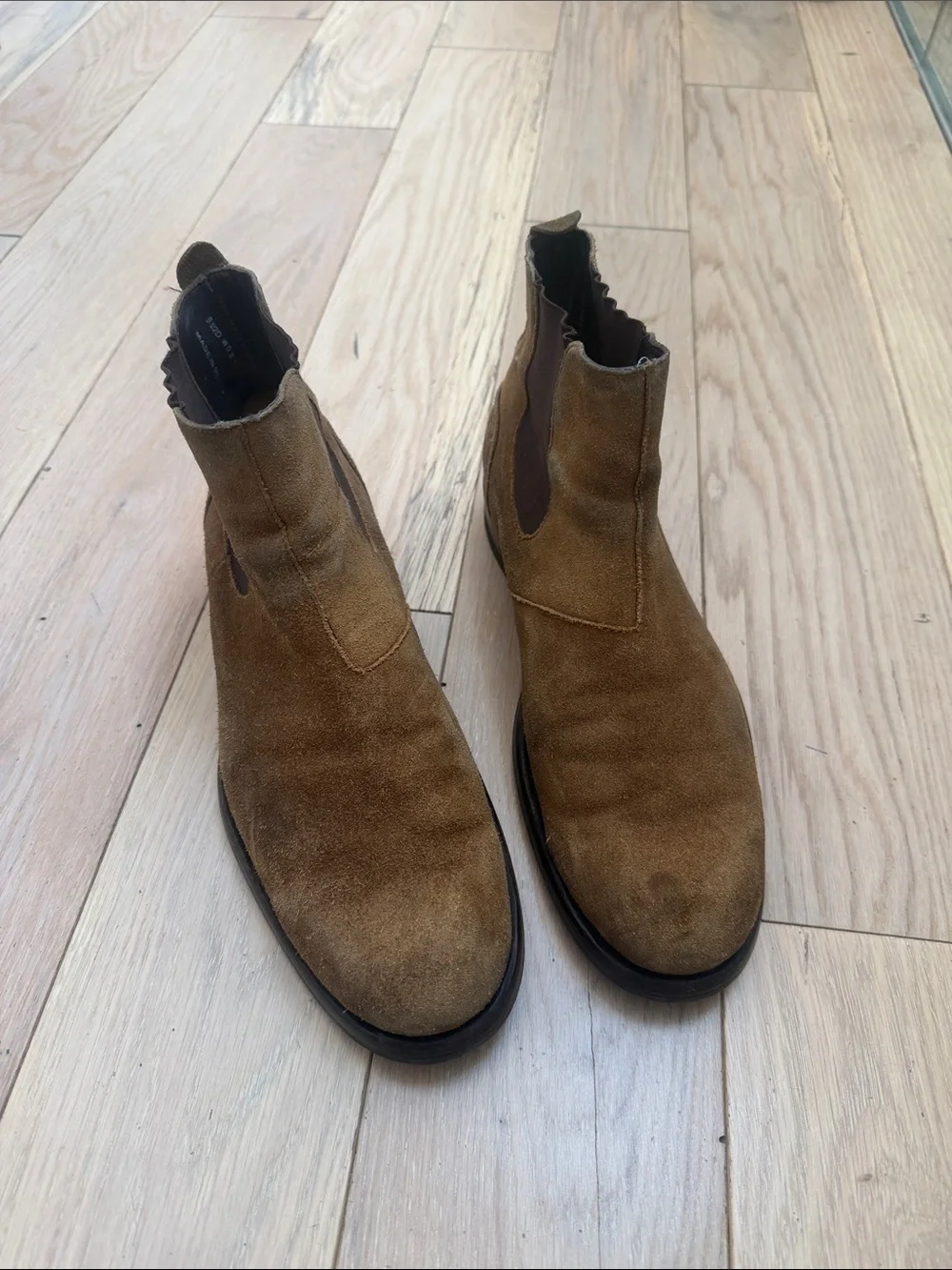 Wolverine Tan Suede Chukka Chelsea Boots - RECENTLY RE-SOLED